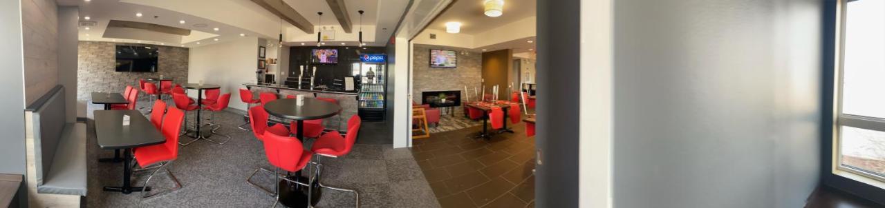 Microtel Inn & Suites By Wyndham - Timmins Extérieur photo