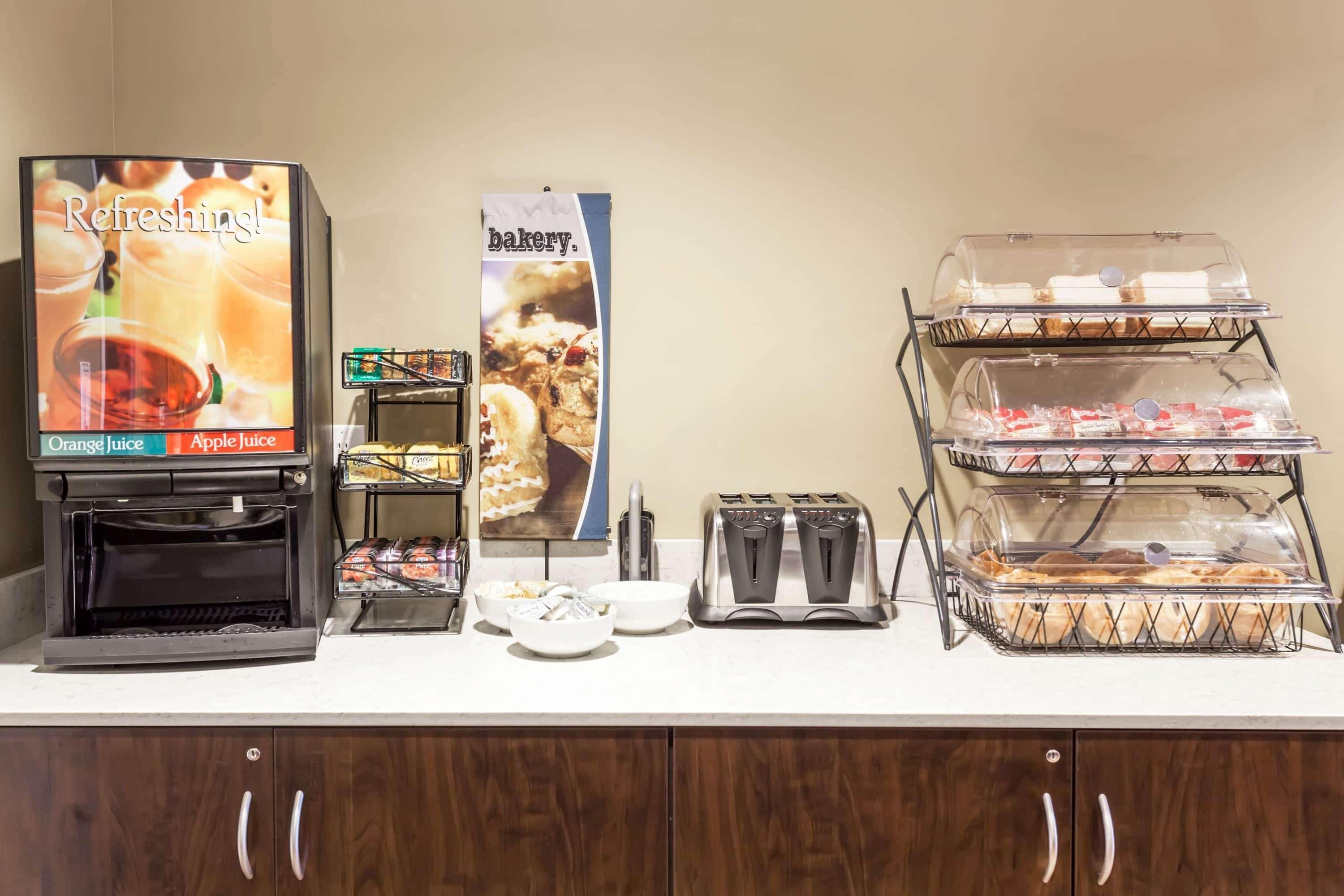 Microtel Inn & Suites By Wyndham - Timmins Extérieur photo