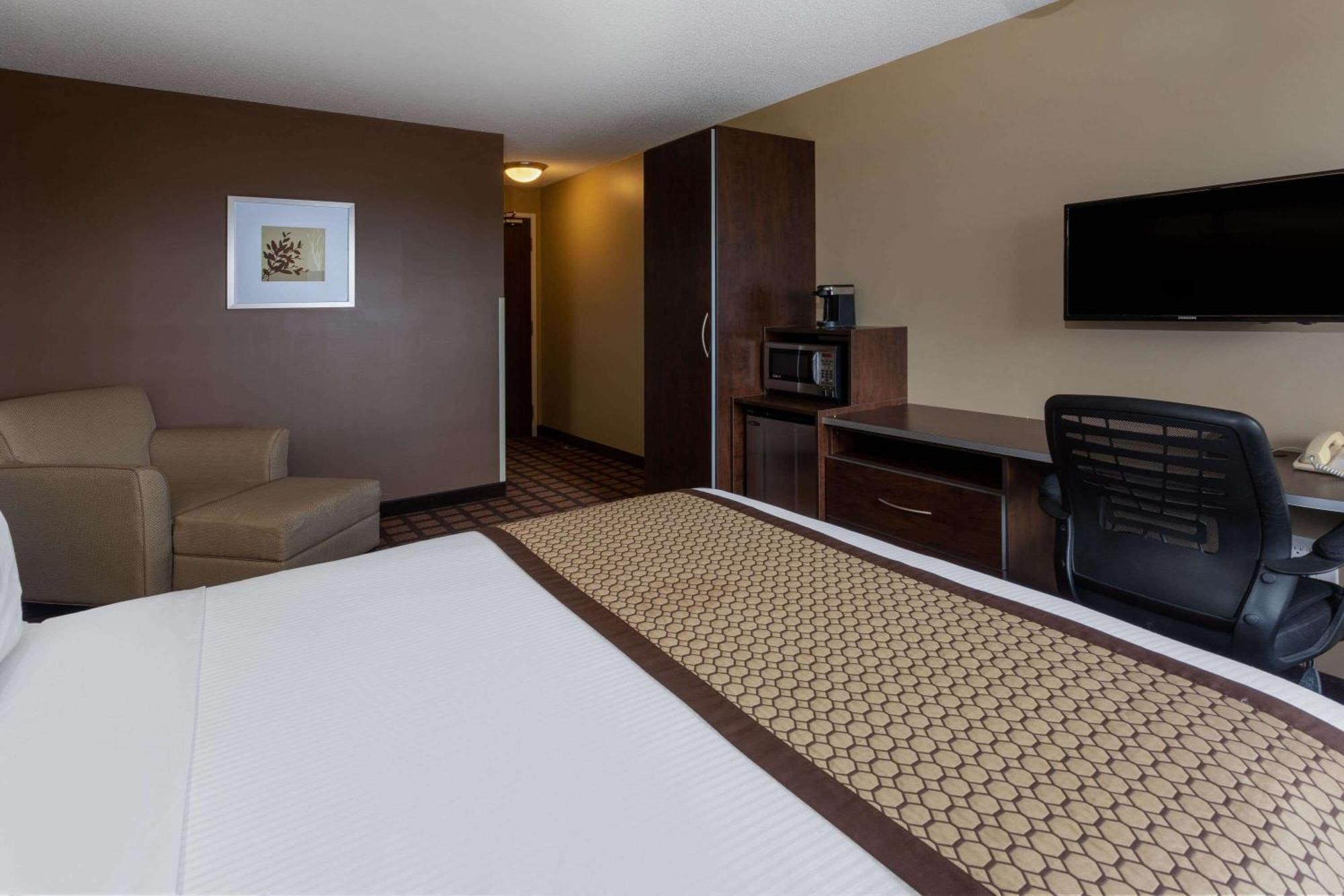 Microtel Inn & Suites By Wyndham - Timmins Extérieur photo