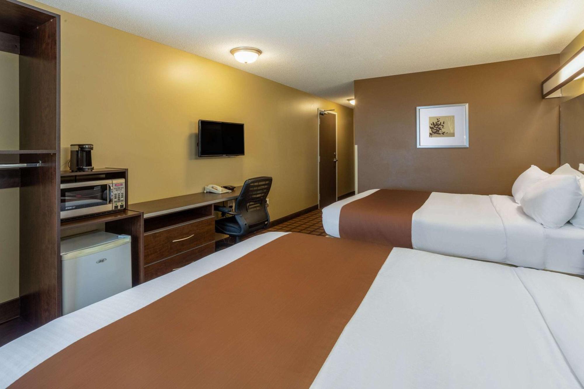 Microtel Inn & Suites By Wyndham - Timmins Extérieur photo